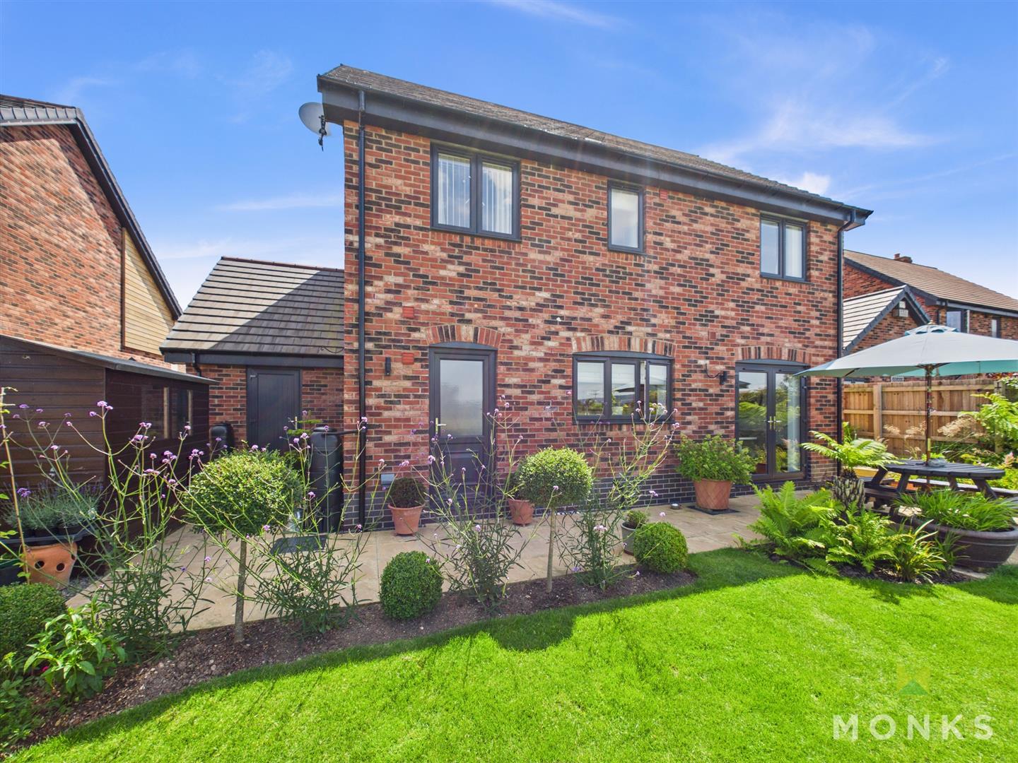 3 Hornbeam Close, Oswestry, SY11 3FL For Sale